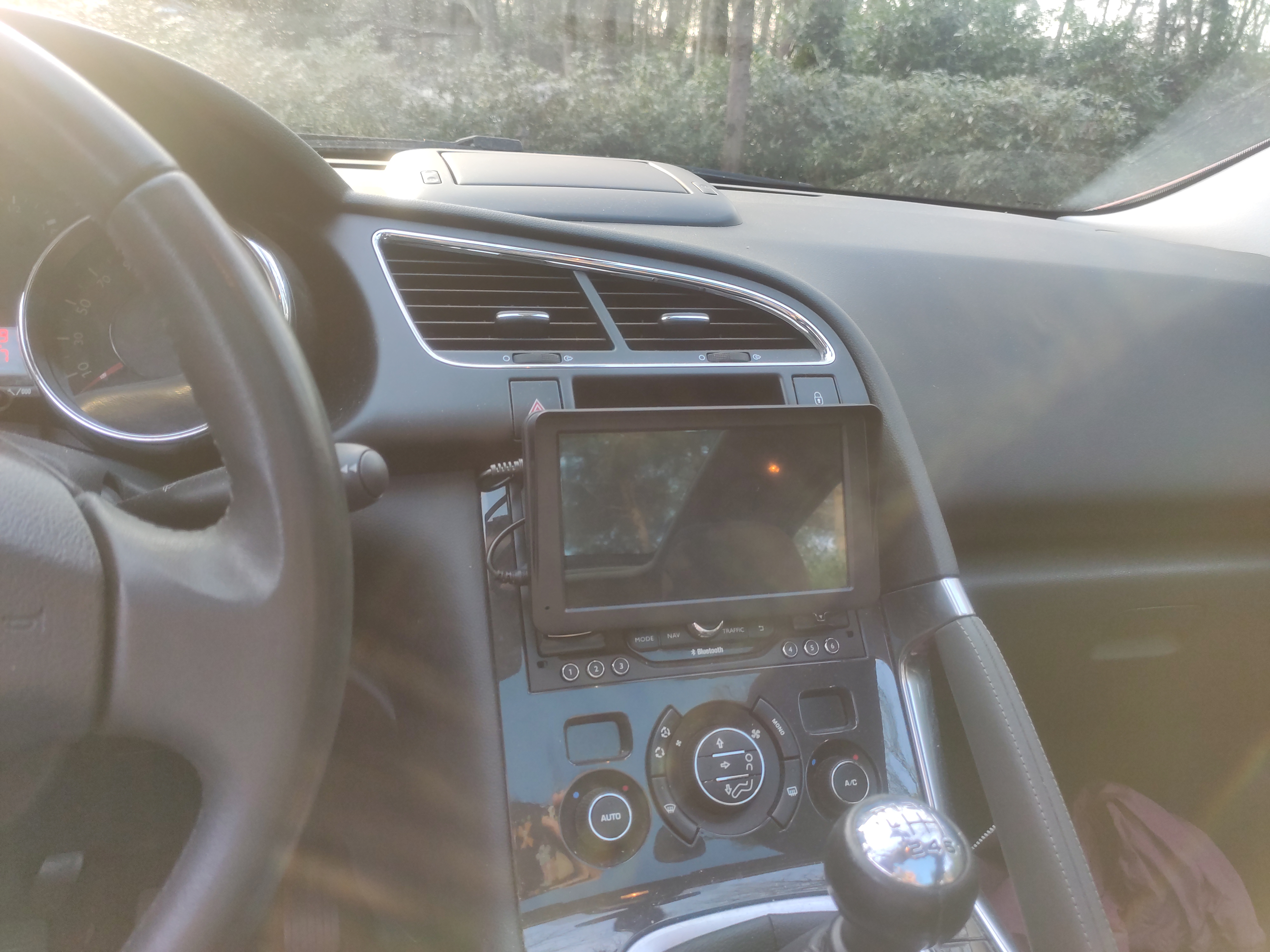 The screen mounted in the car